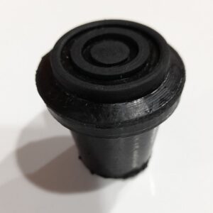 Regaton Baston 4 apoyos de 5/8 negro - 30 Piezas